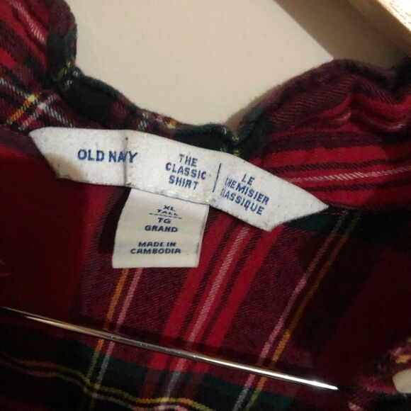 Old Navy | The Classic Shirt - Red Plaid - Picture 4 of 5